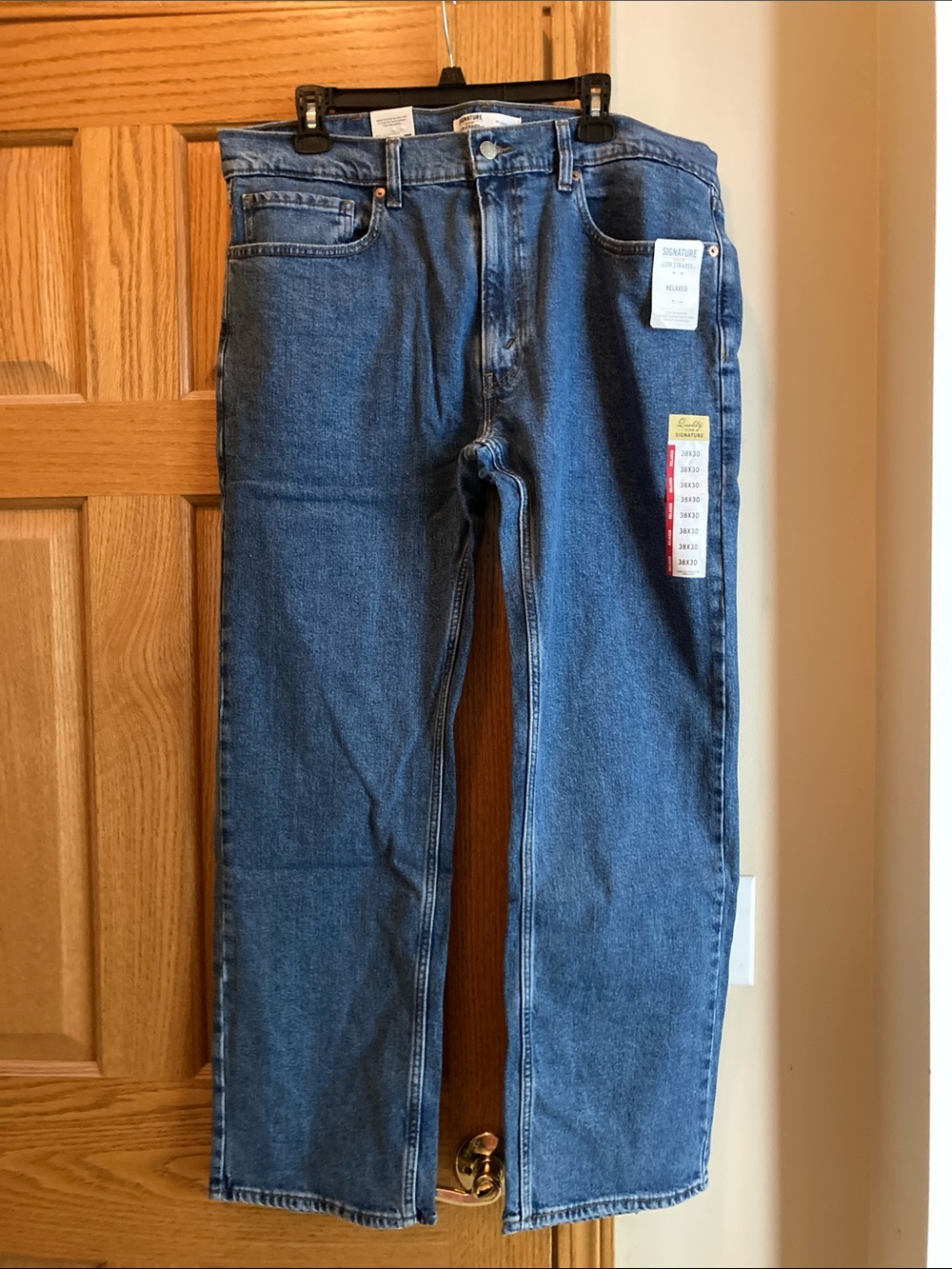 Classic Straight-Leg Men’s Jeans in Medium Blue by Signature